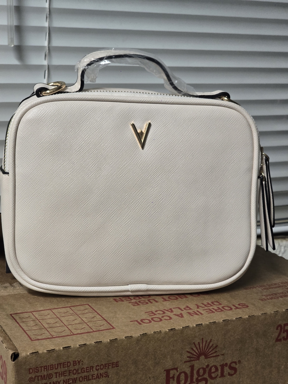 Women's Cream Top-Handle Crossbody Bag with Gold V Accent
